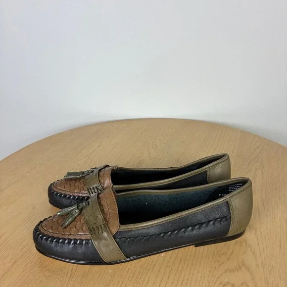 Vintage Christie's Tassel Loafers Woven Pointed Toe Flats Women's 7.5 Preppy 90s