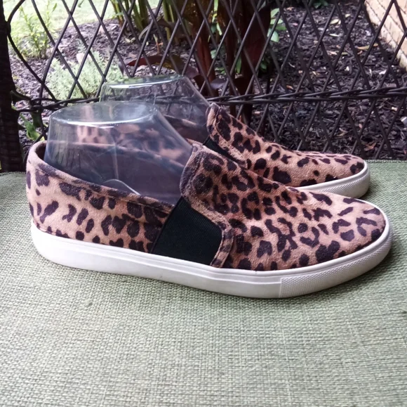 Steve Madden Emlen Cheetah Print Slip On Sneakers Women's Size 8.5.