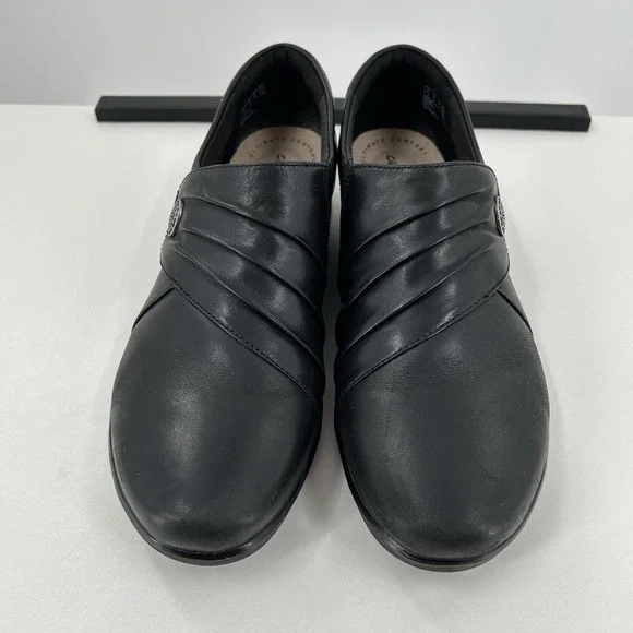 Clarks Collection Black Leather Slip On loafers Womens Size 8 Comfort Flats Work