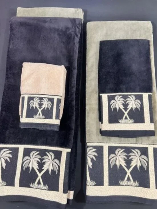 San Isidro Rare Set of 100% embroidered towels - EUC Decor Black/Sage