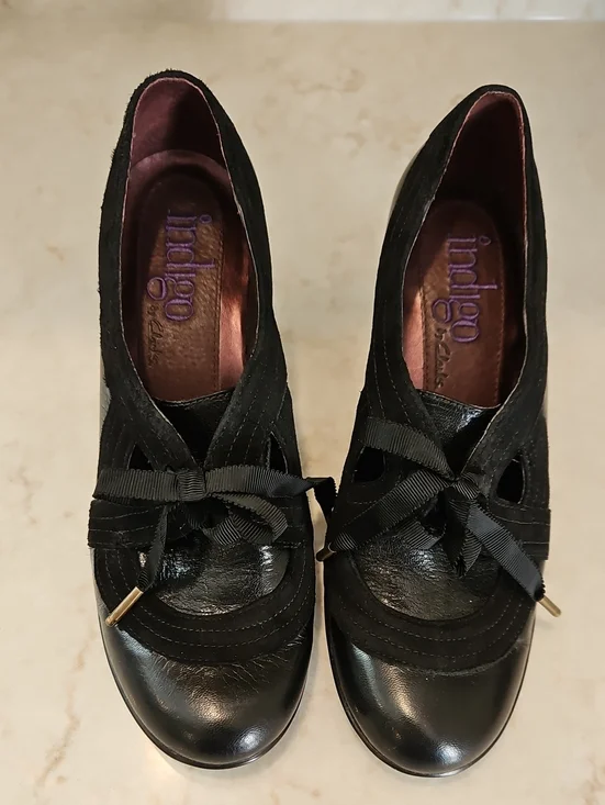 Indigo by Clarks Black 