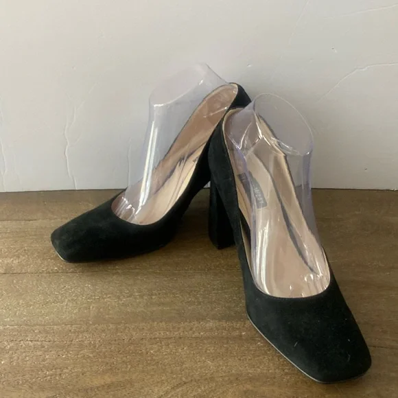 Nine West Black Suede‎ Heels