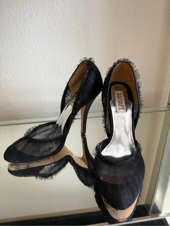 Badgley Mischka Heels 8.5 Badgley Mischka black tule High Heels