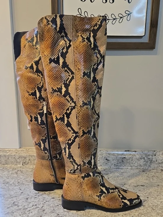 Aquatalia Italian Weatherproof Black & Camel Snake Leather Boots