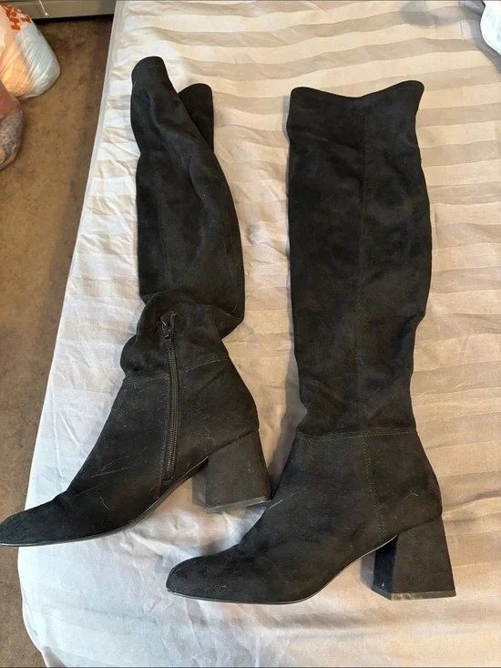 Steve Madden Black Boots