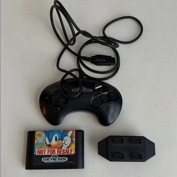 Sega Genesis EA 4 Controller Adapter Multi-Port Player, Controller, Sonic Game