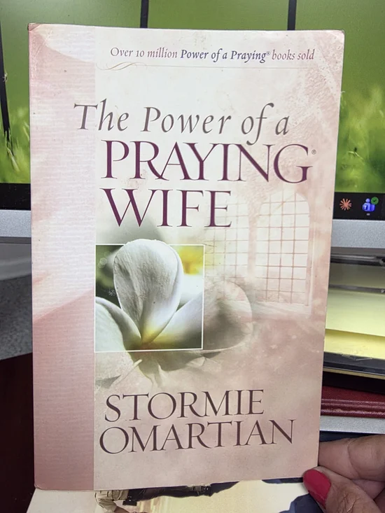 The Power of a Praying Wife - Pink Cover