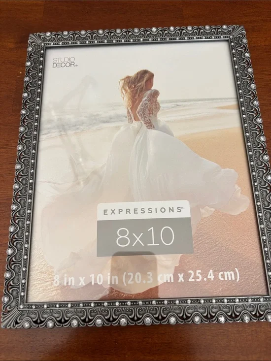 Studio Decor Silver Ornate Floral Edge 8x10 Frame