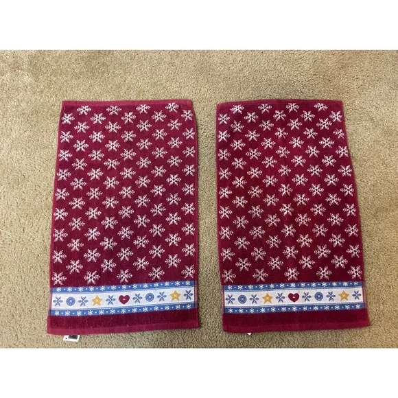 Kohl's‎ Department Stores Holiday Snowflake Hand Towels Set of 2 Burgundy