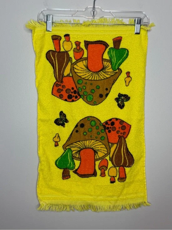 Vintage 70’s Cannon Merry Mushroom Retro Hand Towel