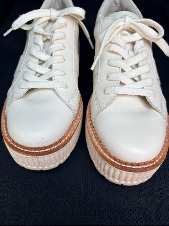 DV Dolce Vita Tiger Platform Lace-Up Sneakers White - Size 8