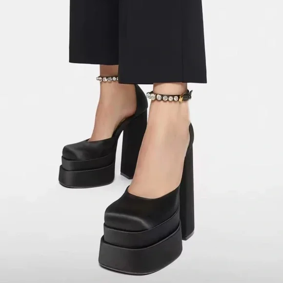 Black Platform Block Heel Pumps - Women Shoes