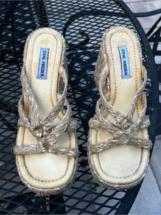 Y2K Steve Madden sandals 90’s core #revival style