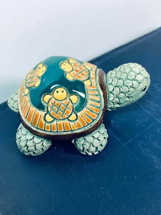 Mini Turtle dark green figurine Artesania