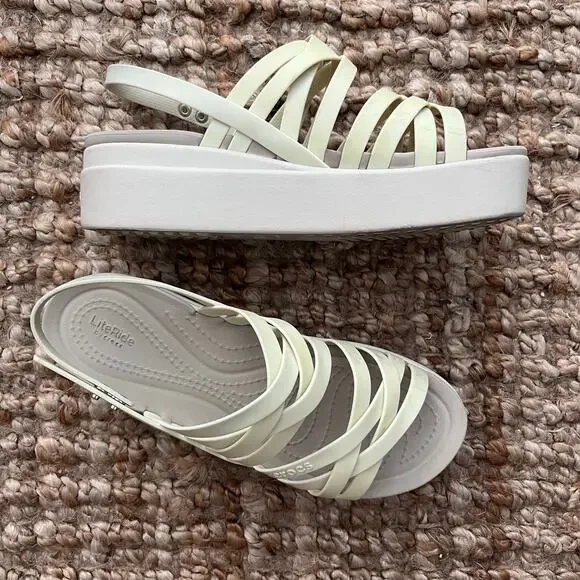 Crocs Brooklyn Strappy Low Wedge Sandals Womens 8 Cream LiteRide Platform