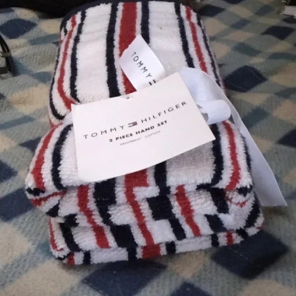 Tommy Hilfiger 2-Piece Hand Towel Set | Red White Blue | NEW