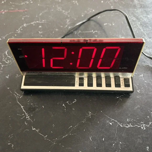 Vintage Spartus Snoozer Alarm Clock Model 1150 Electronic Digital Red LED TESTED