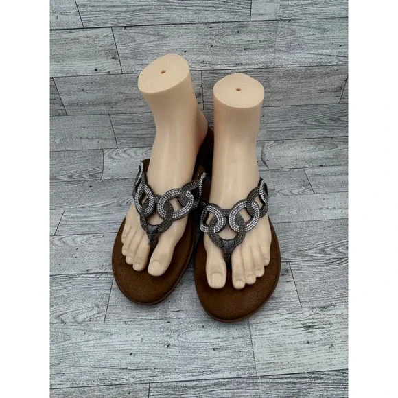 Patrizia Spring Step Women EU 40 Rhinestone Interlocking Link Thong Sandals Flat