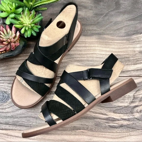 NEW Clarks 7.5W Declan Mix Strappy Slingback Sandal Black Leather/Nubuck Combi