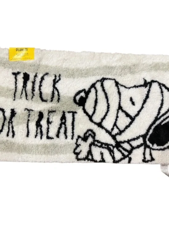 Rae Dunn Peanuts 'Trick or Treat' Bath Rug