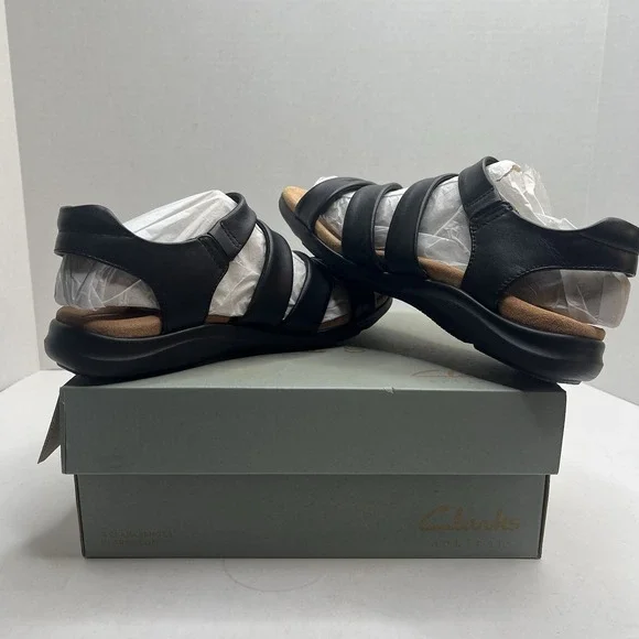 Clarks Artisan Kitly Ave Women's 8.5 M Black Leather Comfort Strappy Sandals NIB