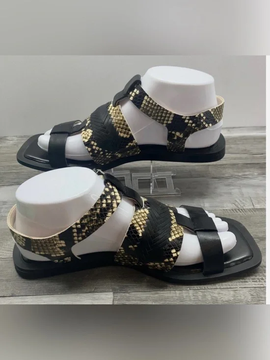 VINCE CAMUTO Bachelun Snakeskin Woven Leather Square Toe Sandals. NWOT