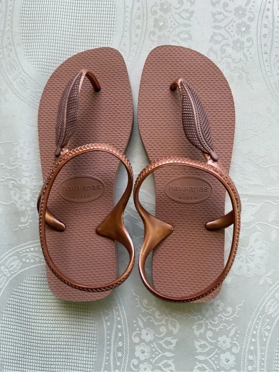 Havaianas Flash Urban Women’s Size 7/8 Metallic Copper Blush Flip Flop Sandals