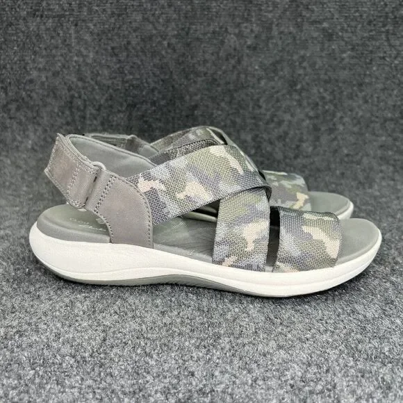 Clarks Cloudsteppers Sandals Women's‎ Size 8W Green Camo Comfort Casual Outdoor