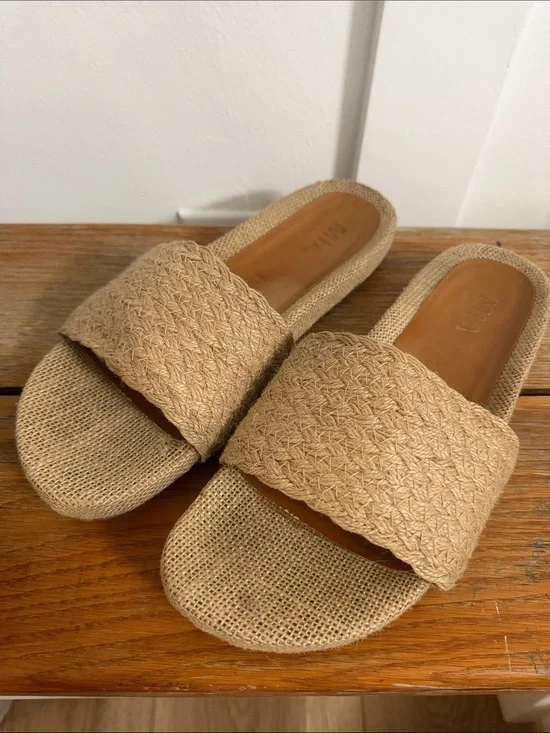 MIA Slides Size 10