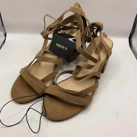 Forever 21 NWT Tan Faux Suede Wrap-Around‎ Strap This Block Heel, Size 7