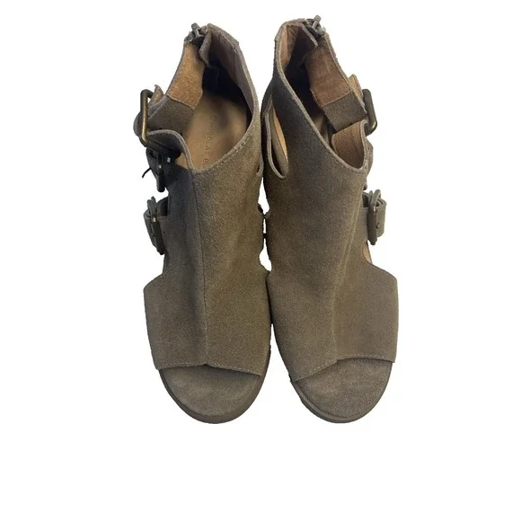 Chocolat Blu Women 8.5 Strappy Leather Gladiator Sandals Minimal Gray‎ Buckle