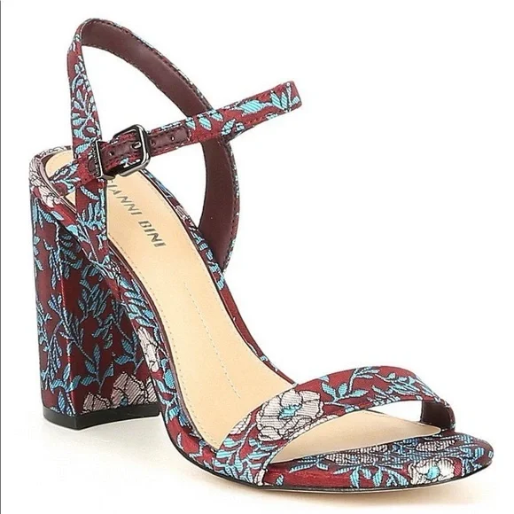 Gianni‎ Bini Mckaria Brocade Block Heels Size 10
