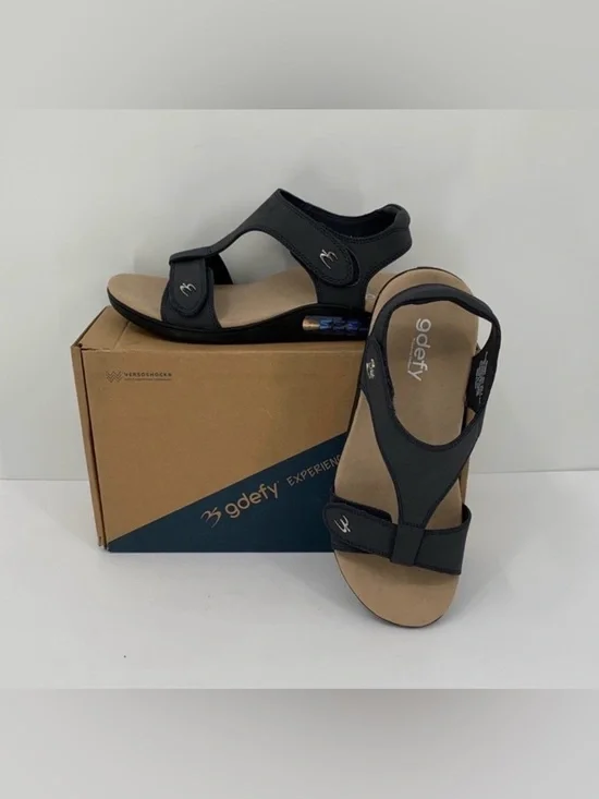 Gdefy Dyfor t-strap comfort sandals strap Gravity Defying leather black new 9