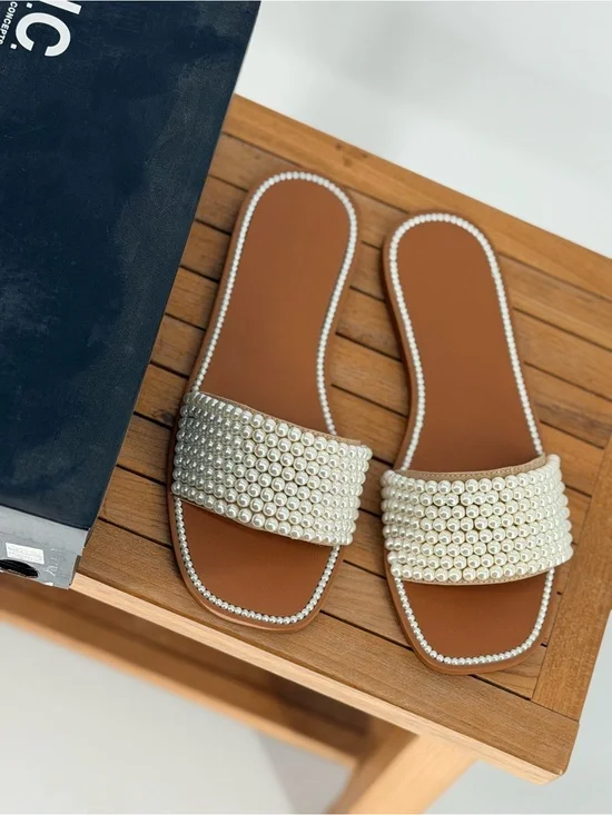 New INC PELLEF Women’s Pearl-Embellished Slide Sandals in Cream size 9.5M
