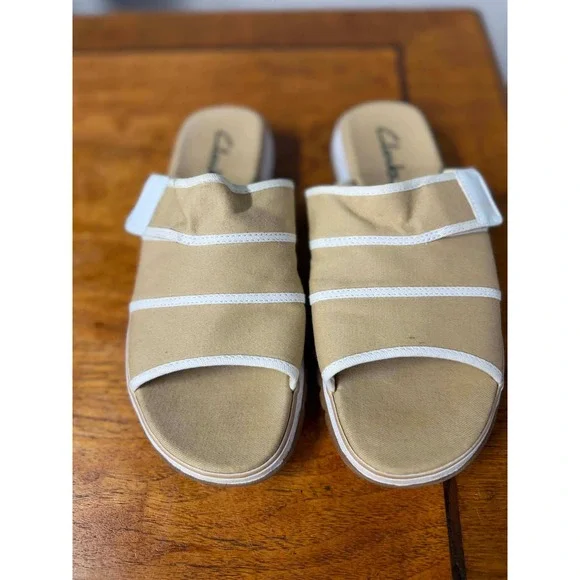 Clarks Womens 8 Tan Canvas Slide Sandals Casual Adjustable Strap 35120