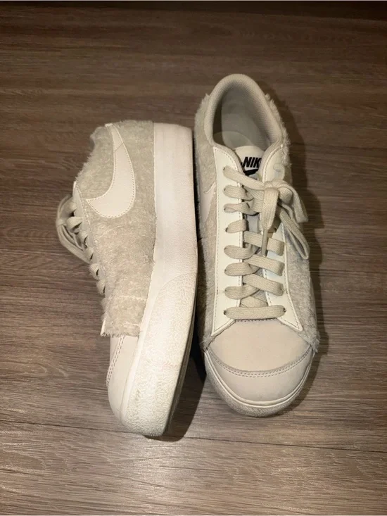 Nike Women’s Off-White Fuzzy Low-Top Sneakers