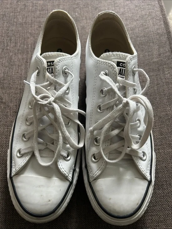 Converse White Low Top Sneakers - Classic Canvas