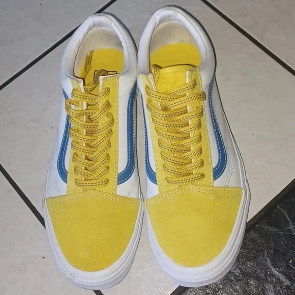 VANS Old Skool Yellow Suede Cap Toe Lace Up Low Top Sneakers (Unisex)