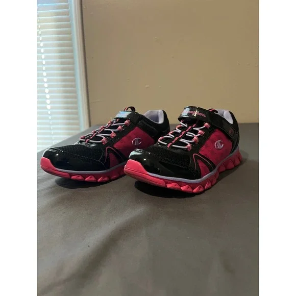 Champion Gusto Cross Trainer Black Pink Memory Foam Sneakers Womens 5.5‎