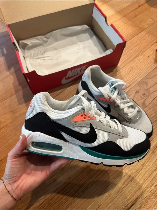 Nike Air Max Correlate Sneaker — Women’s