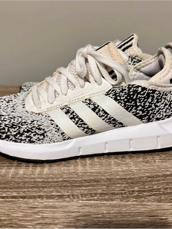 Adidas women’s white and Black Knit Sneaker