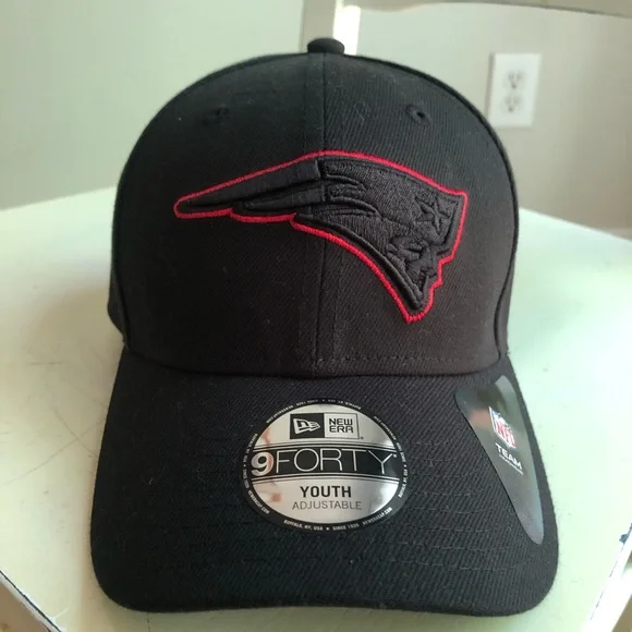 New w Tag: New Era New England Patriots SnapBack Hat. One Size Adjustable