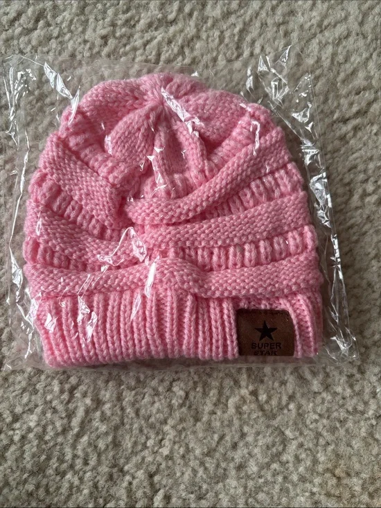 Pink baby hat (unused)