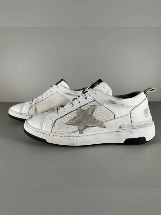 PIRANHA Made In Italy Distressed White Leather Suede Star Sneakers