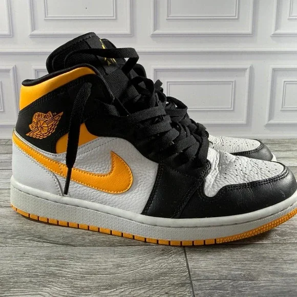 2020 Wmns Air Jordan 1 Mid SE Black, white, and yellow