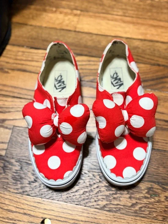 Vans x Disney Authentic Gore Minnie’s Bow Red Polka Dot Shoes W 7.5 M 6