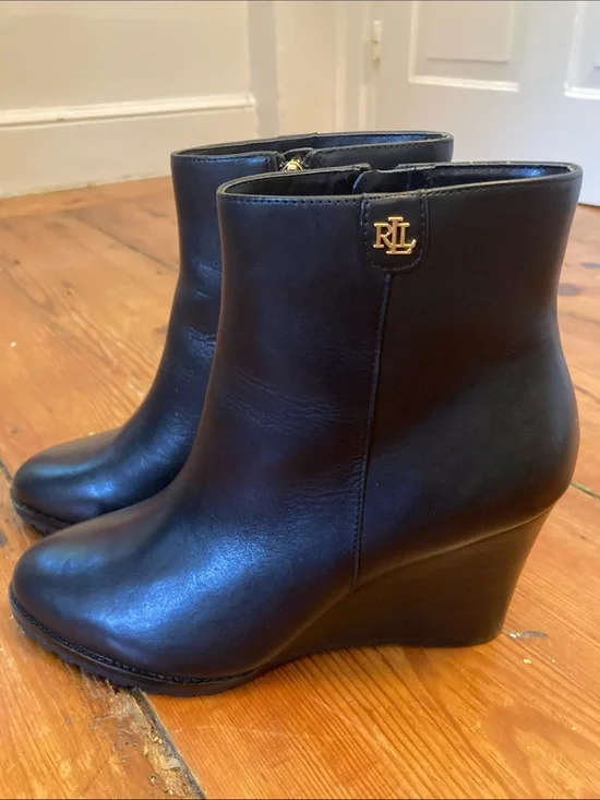 NWOT Ralph Lauren Black Leather Wedge Ankle Boots with Gold RL Accent Size 8.5B