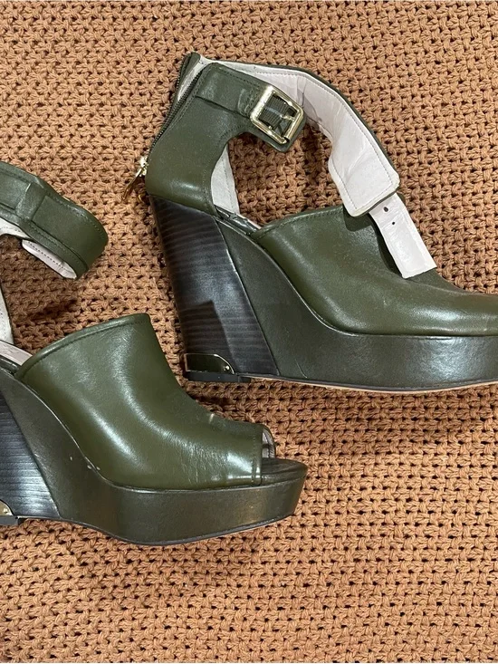 Vince Camuto Olive Green Peep-Toe Wedge Sandals with Buckle