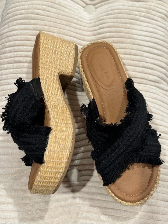 Universal Thread Womens Fringed Black Woven Platform Wedge Slide Sandals size 8