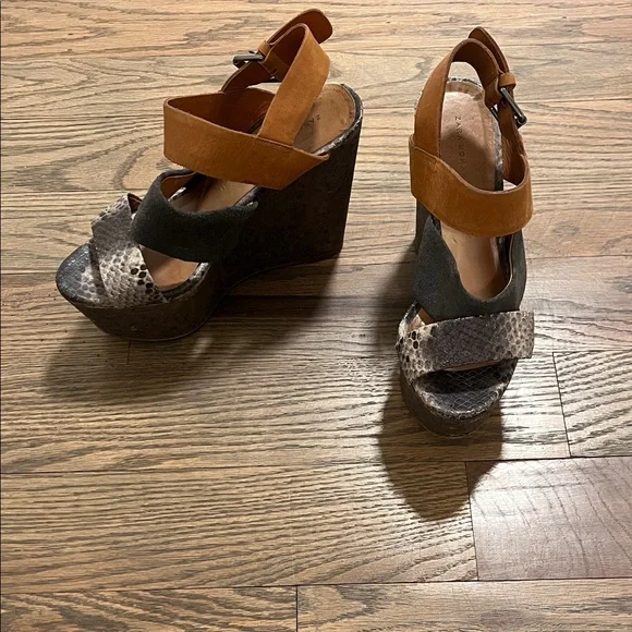 Zara wedges fair condition size 37
